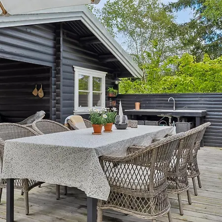 Danish Summerhouse With Danish Atmosphere 펜션